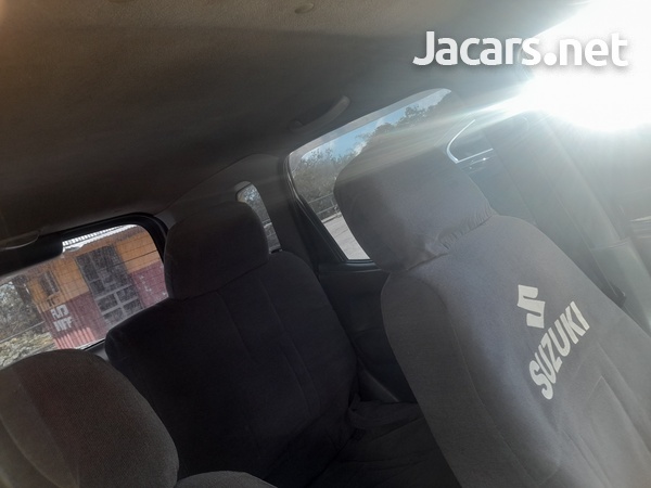 Suzuki Ignis 2,4L 2001-3