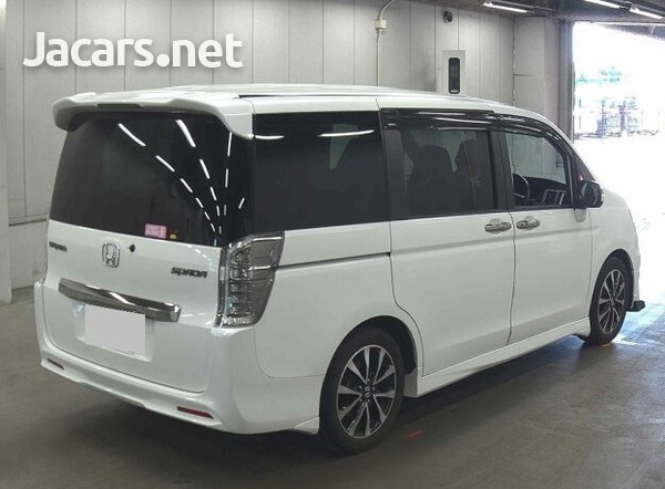 Honda Stepwgn Spada 2,0L 2013-2