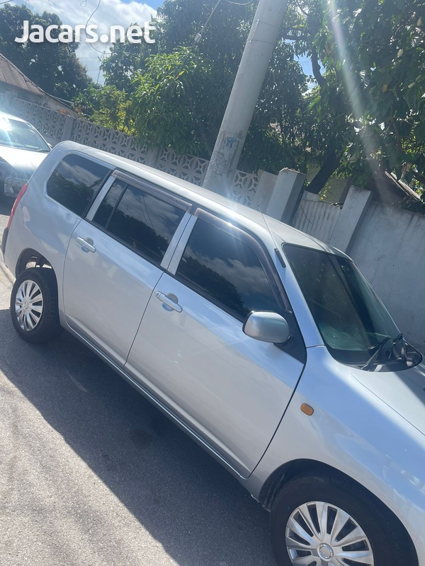 Toyota Probox 1,5L 2013-3
