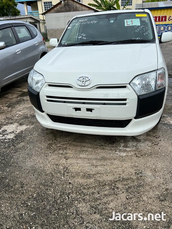 Toyota Probox 1,5L 2017-2