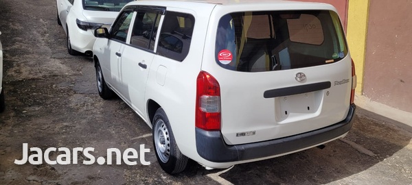 Toyota Probox 1,5L 2016-6