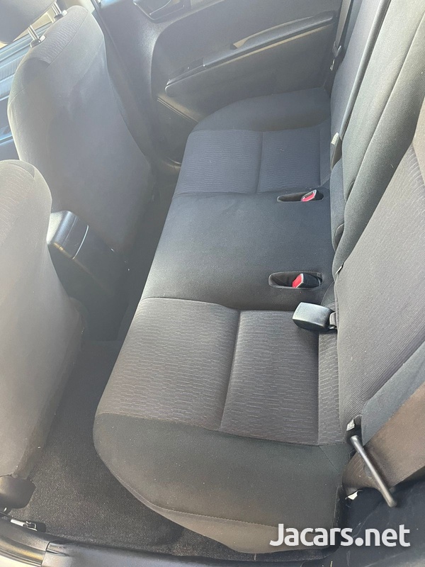 Toyota Fielder 1,6L 2013-13
