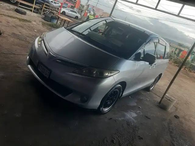 Toyota Estima 2,0L 2009, Saint Catherine - 2
