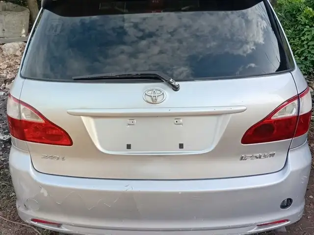 Toyota Ipsum
