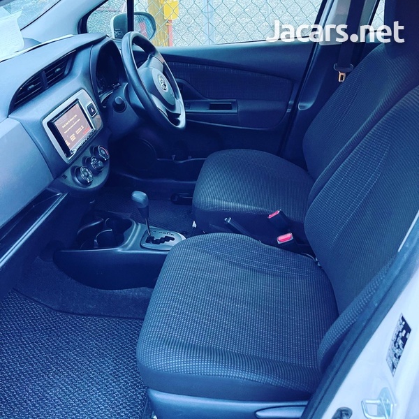 Toyota Vitz 1,3L 2016-4