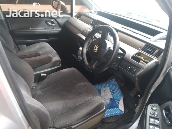 Honda Stepwgn 2,0L 2009-5