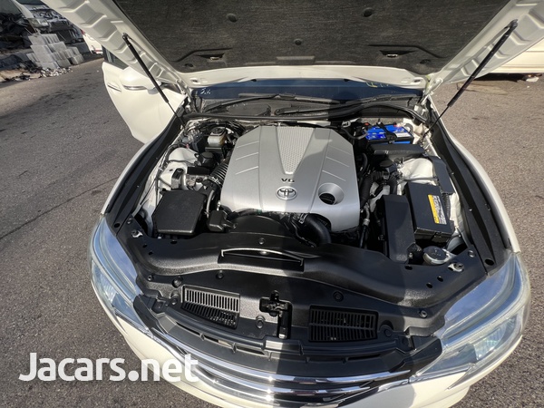 Toyota Mark X 3,5L 2015-15