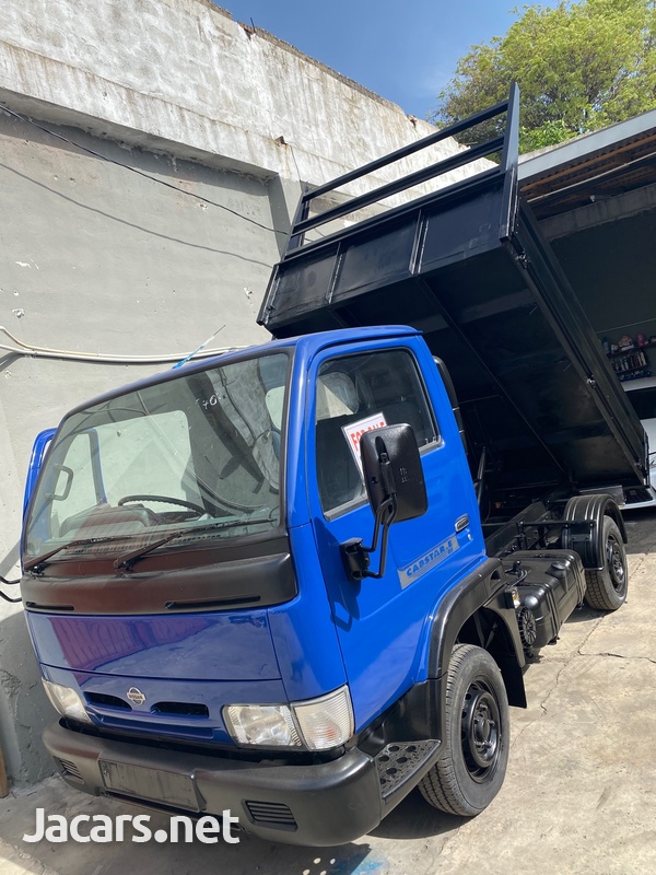 Nissan Cabstar Tipper Truck-9