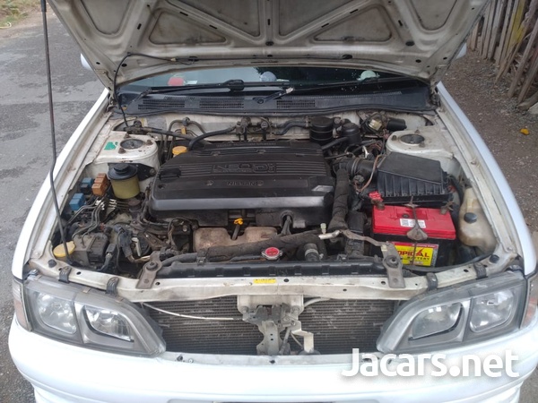 Nissan Primera 1,8L 2000-4