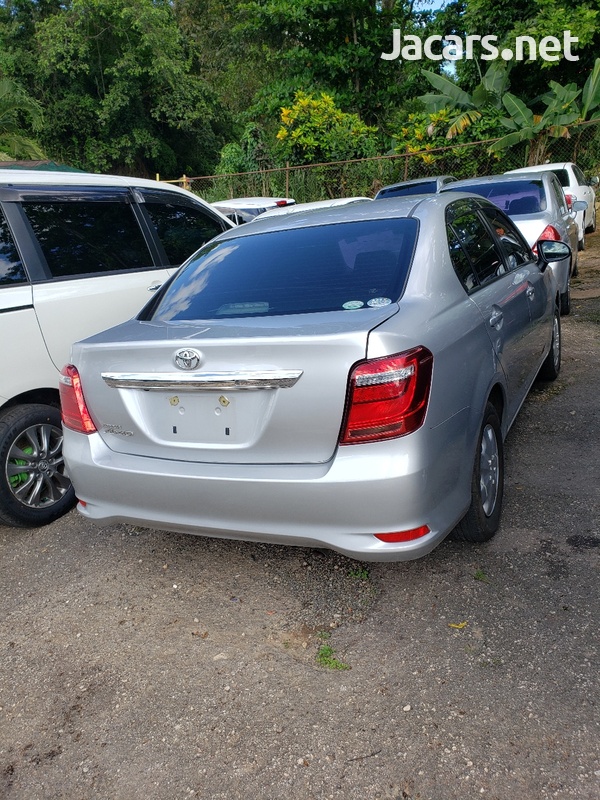 Toyota Axio 1,5L 2015