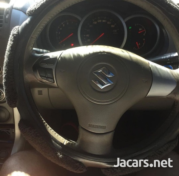 Suzuki Grand Vitara 2,0L 2007-5