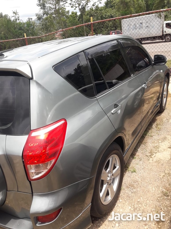 Toyota RAV4 2,0L 2007-6
