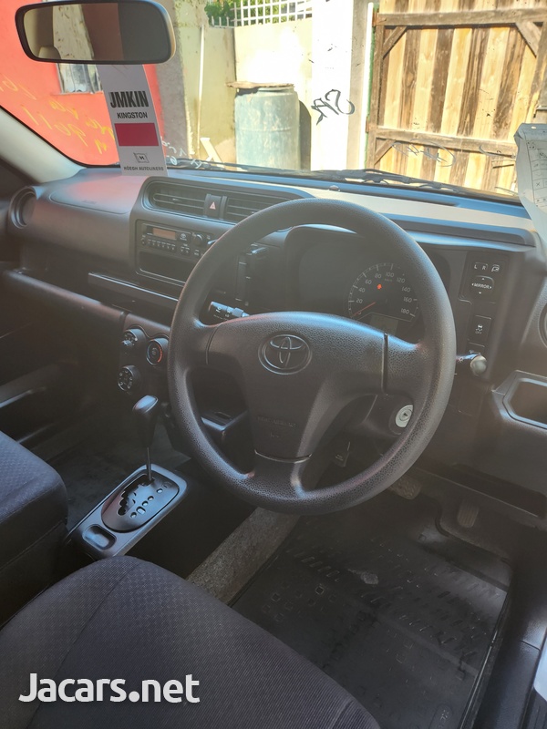 Toyota Probox 1,5L 2016-2