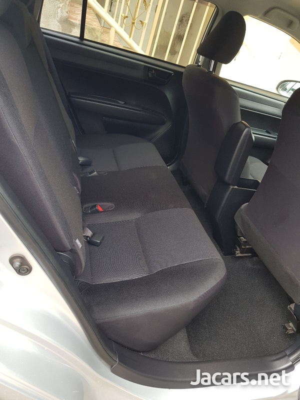 Toyota Fielder 1,5L 2014-4