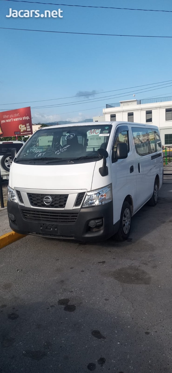 Nissan Caravan 2,5L 2014-8