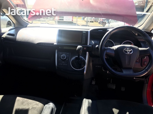 Toyota Wish 2,0L 2010-10