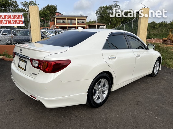 Toyota Mark X 2,5L 2010-4
