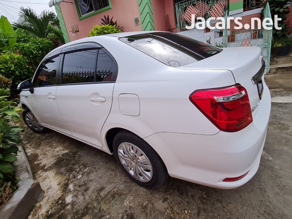 Toyota Axio 1,5L 2016-4