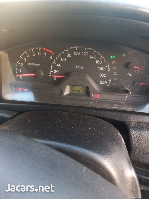 Mitsubishi Lancer 1,5L 2002-5
