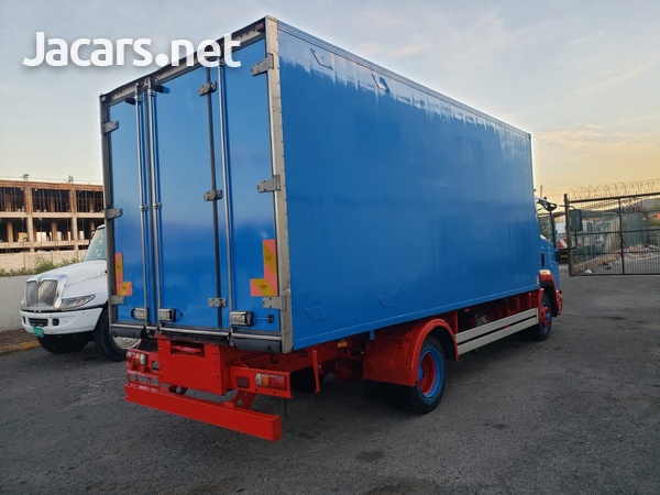 2010 Isuzu 11 ton Freezer Truck-6