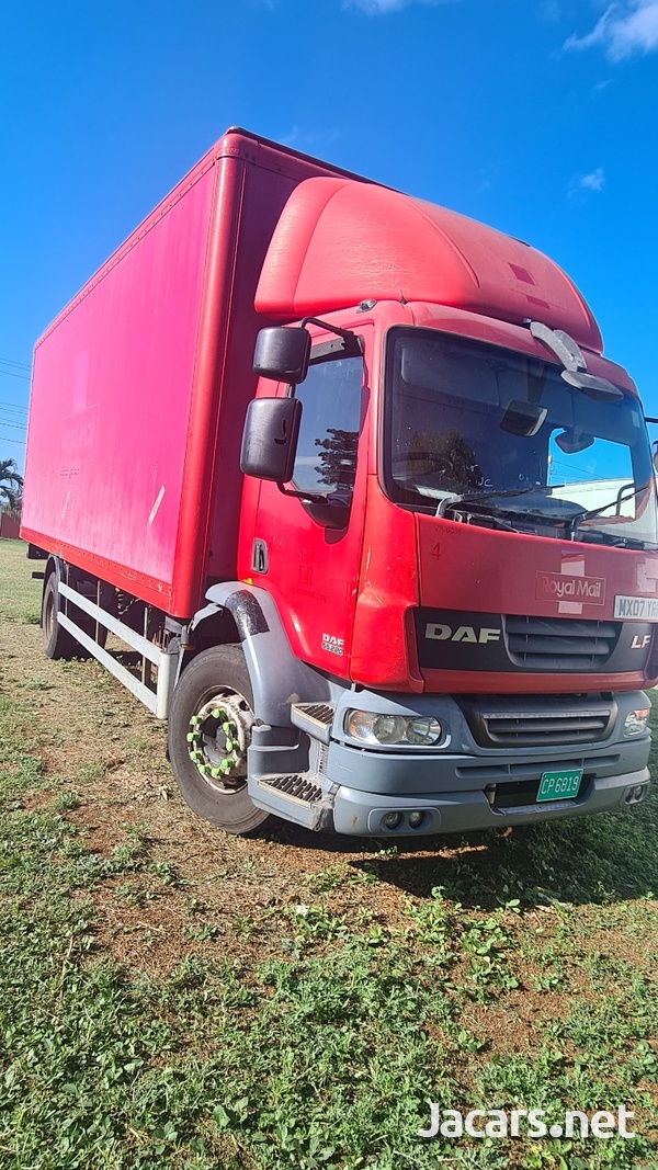 2007 18 TON BOX DAF TRUCK-4