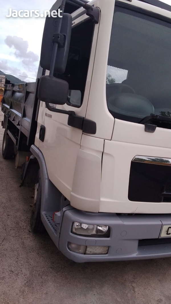 MAN TGL TRUCK-4