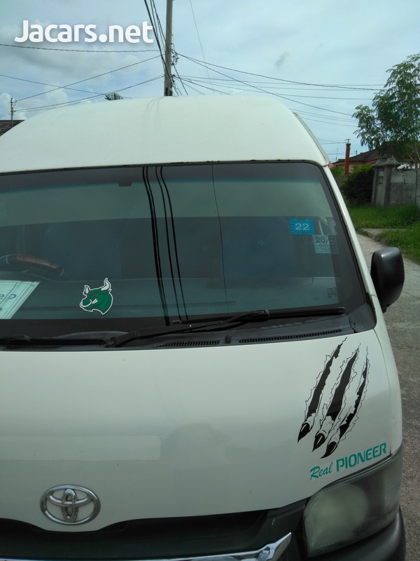 Toyota Hiace 2,7L 2007-1