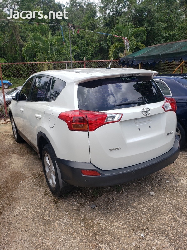 Toyota RAV4 2,5L 2013-8