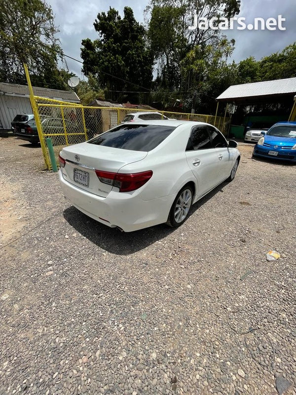 Toyota Mark X 2,5L 2013-5