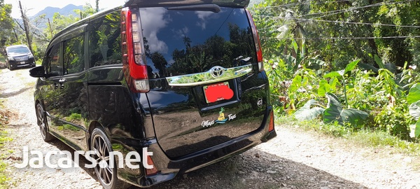 Toyota Noah 2,0L 2014-16