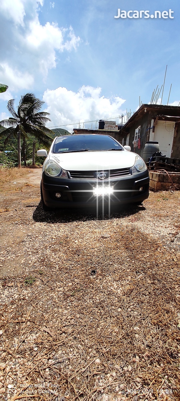 Nissan AD Wagon 1,5L 2014-10