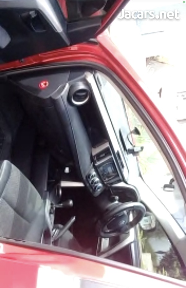 Toyota RAV4 2,4L 2013-5