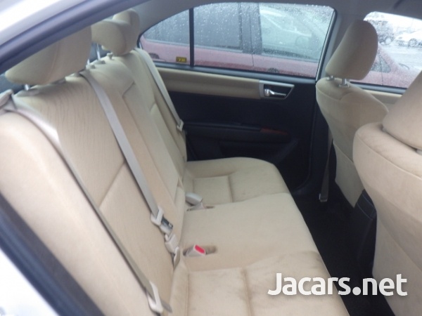 Toyota Axio 1,5L 2013-6