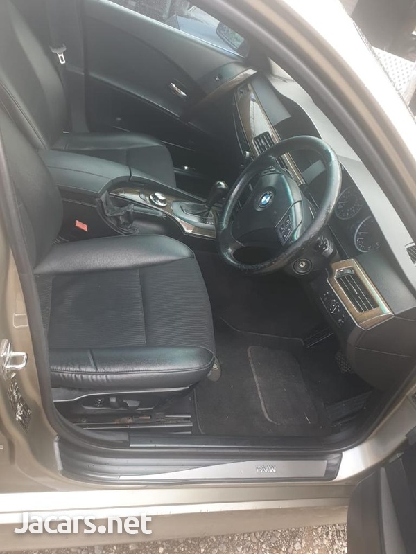 BMW 5-Series 2,5L 2004-5