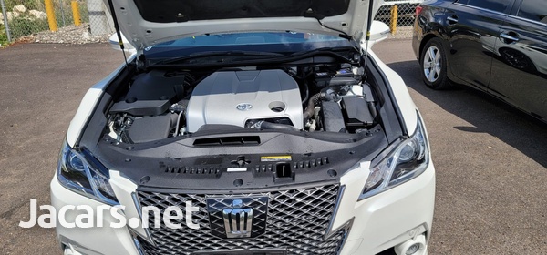 Toyota Crown 3,5L 2013-5