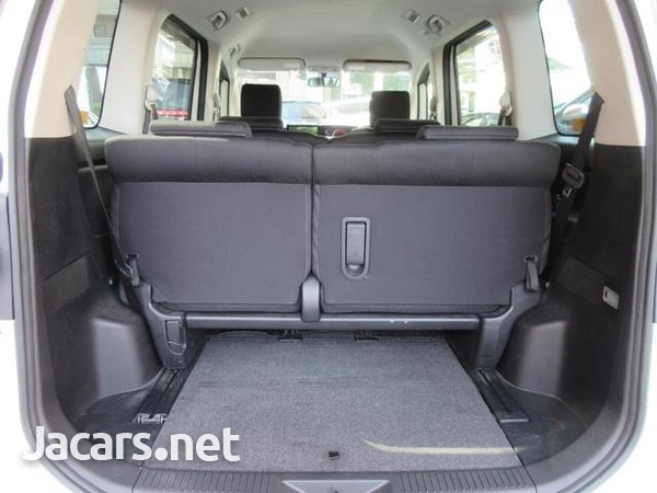 Mazda Biante 1,8L 2012-8