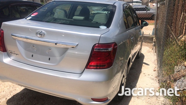 Toyota Axio 1,5L 2017-5