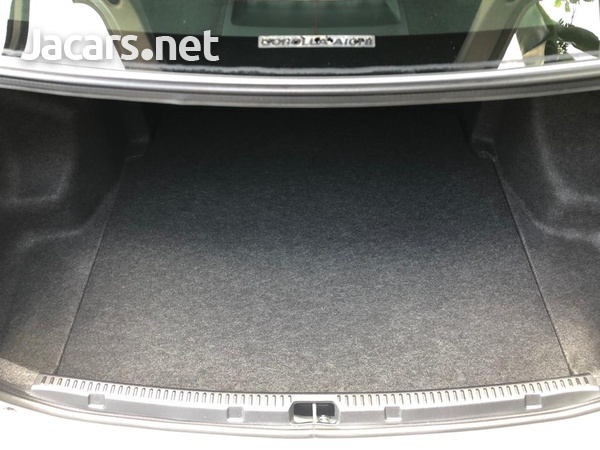 Toyota Axio 1,5L 2016-3