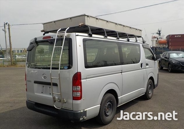 Toyota Hiace 2,0L 2015-7