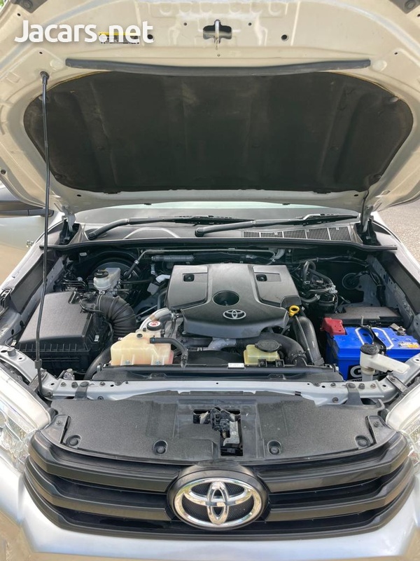 Toyota Hilux 3,0L 2017-10