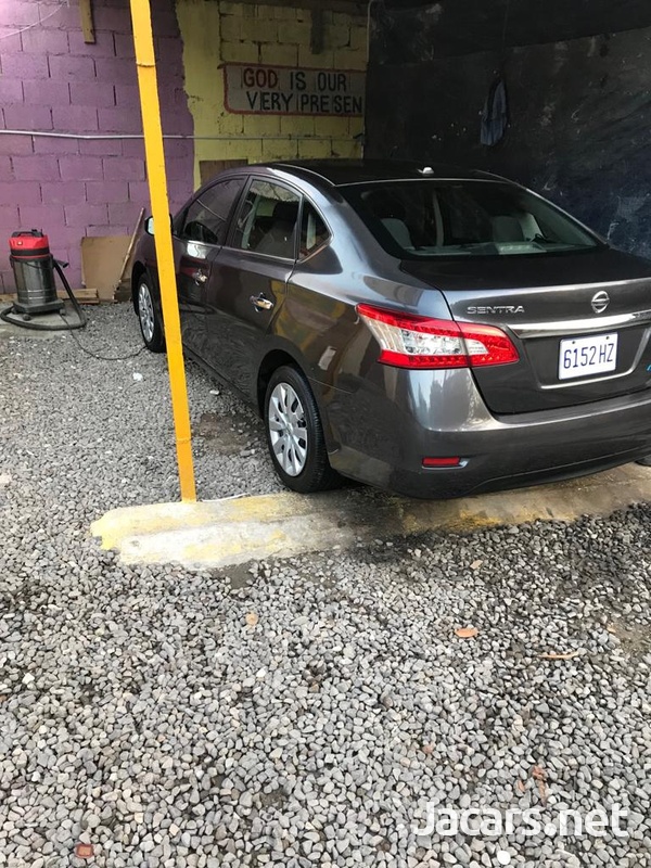 Nissan Sentra 1,8L 2014-3
