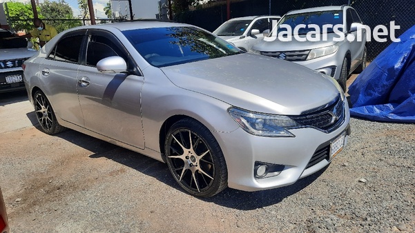 Toyota Mark X 2,5L 2013-6