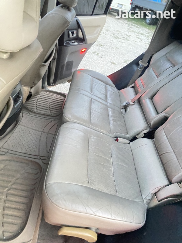 Mitsubishi Pajero 3,0L 2003-5
