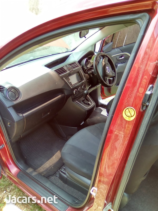 Mazda Premacy 2,0L 2014-3