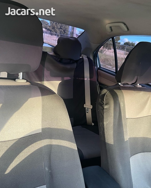 Toyota Axio 1,4L 2014-1