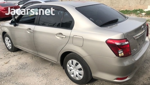 Toyota Axio 1,3L 2016-4