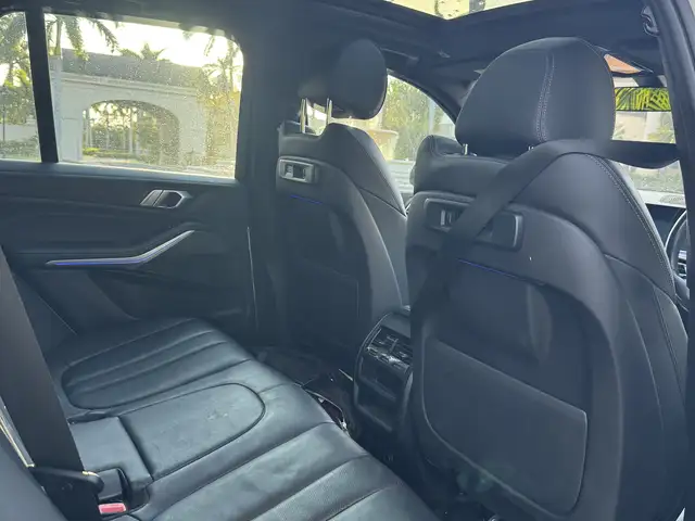 BMW X5 2,5L 2022, Saint James - 5