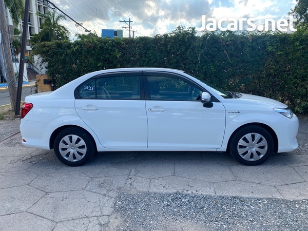 Toyota Axio 1,5L 2017-4