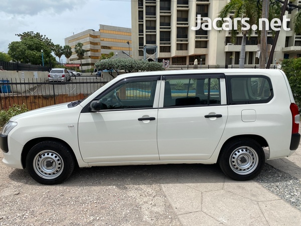 Toyota Probox 1,5L 2017-5