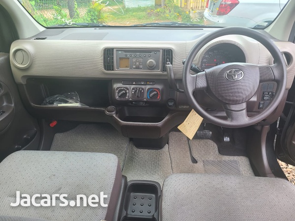 Toyota Passo 1,0L 2015-5